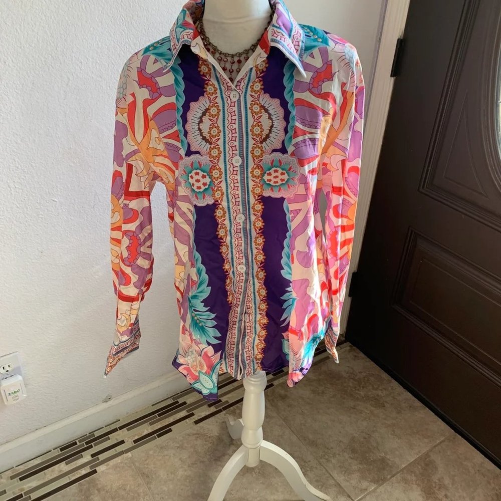 Colorful blouse top size medium